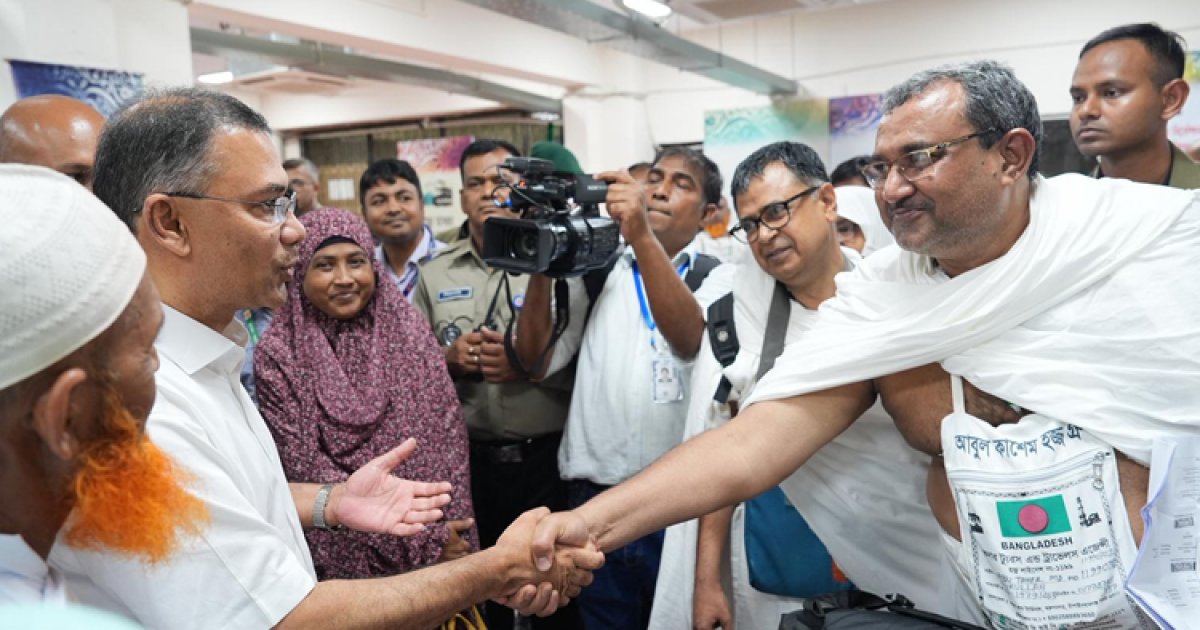 প্রধানমন্ত্রী তারেক রহমানের আশকোনা হজ ক্যাম্প পরিদর্শন ও হজযাত্রীদের সঙ্গে সৌজন্য বিনিময়