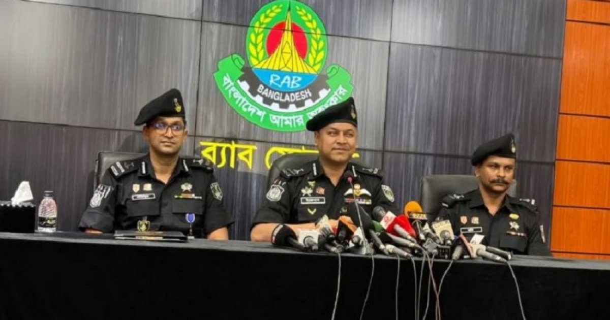 টেন্ডার বিরোধে হাসপাতাল কর্মকর্তাকে হত্যার চেষ্টা: র্যাবের অভিযানে ৫ গ্রেপ্তার