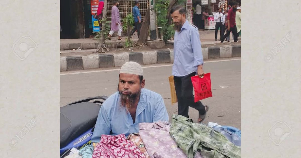 ঢাকায় পথশিশু থেকে কাপড় ব্যবসায়ী রফিকুলের সংগ্রামী গল্প