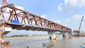 Bangabandhu Railway Bridge: Crossing the Jamuna in 5 minutes