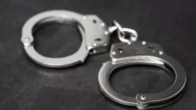 4 arrested for daylight robbery in Dhanmondi