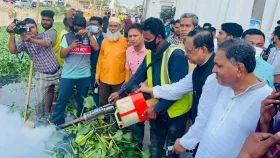 Chittagong mayor launches research lab to combat mosquito