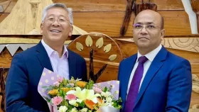 Donald Lu in Dhaka to strengthen bilateral cooperation