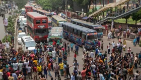 Autorickshaw protests: 2,500 accused in four cases