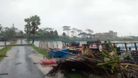 Cyclone Remal aftermath: 10 dead and over 150,000 houses damaged