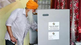 India elections: Final phase records estimated voter turnout of 61.6%