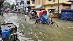 300,000 stranded in Moulvibazar flood