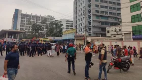 Chemical factory workers protest over arrears in Gazipur
