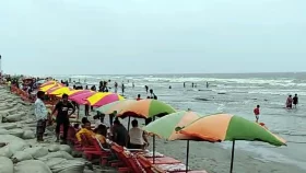 Eid holidays bring tourism boom to Kuakata beach