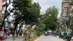 Dhaka air quality moderate Saturday morning