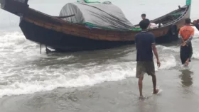 Boat carrying 2 Myanmar BGP members, 31 Rohingyas lands on St Martin's