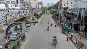 Dhaka roads turn empty due to anti-quota movement