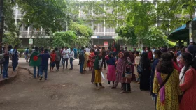 Anti-quota protesters gather at Dhaka University
