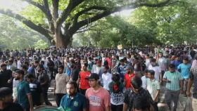 DU directs hall authorities to bar outsiders