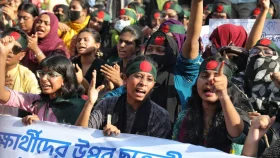 DU campus on edge as quota reform protesters, Chhatra League take positions