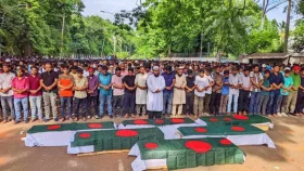 Students hold absentee funeral at DU&rsquo;s VC Chattar