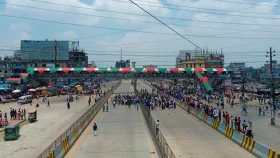 Protesters gather on Dhaka-Chittagong highway, traffic halts