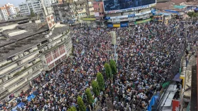 Students block roads in anti-discrimination protest in Chittagong