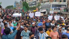 Students stage demo in Jatrabari, no police presence observed