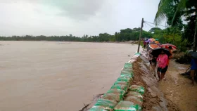 Millions marooned as flash flood hits 8 districts