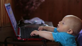 Sweden recommends no screens for toddlers