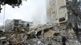 Thousands of Lebanese head home as Israel-Hezbollah truce takes hold