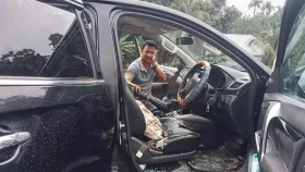 Gopalganj UNO&rsquo;s car comes under attack, driver injured