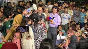 DU reaffirms ban on student politics in dormitories amid fresh protests