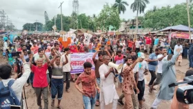 Hundreds rally in Satkhira, demand probe into Jamaat MP