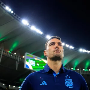 Scaloni stays composed as Argentina prepare to defend World Cup crown