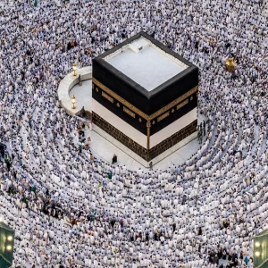 25,396 Bangladeshi Hajj pilgrims reach Saudi Arabia; 2 deaths reported
