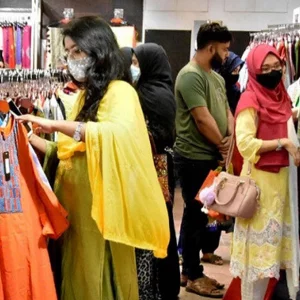 Nationwide shops, malls to close by 8pm to save energy