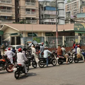 Fuel crisis intensifies: What are other countries doing, and what more can Bangladesh do?