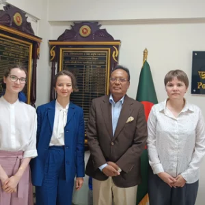 Russian House Director meets Minister Faqir Mahbub Anam in Dhaka