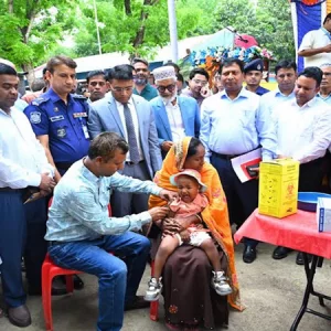 Measles vaccination begins in Rajshahi