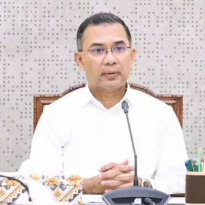 PM chairs meeting on water management at secretariat