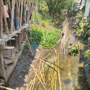 Administration frees 500m canal from encroachment in Gopalganj