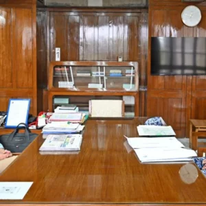 Air chief calls on PM