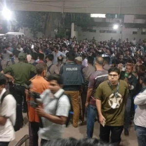 Doctors, DU students clash at DMCH; emergency services suspended