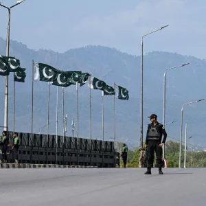 Top US, Iran officials hold direct peace talks in Pakistan