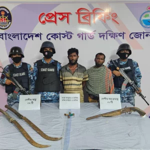 Two robbers held in Bhola’s Daulatkhan