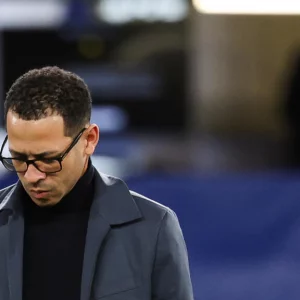 Chelsea sack Rosenior after worst run since 1912