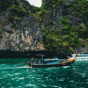 Thailand cuts visa-free stays, citing crime by foreigners