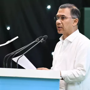 PM urges DCs to deliver on govt pledges with spirit of progress