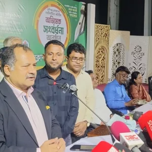 Information minister: Fascist governments seek to stifle media voices