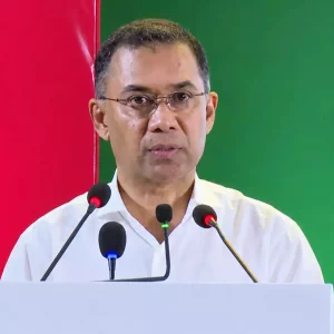 PM calls for people-oriented administration, faster hassle-free public services