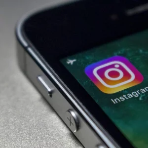 Instagram drops private messaging feature worldwide