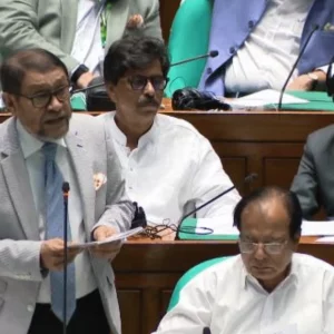 Health minister: Every citizen to get e-health car