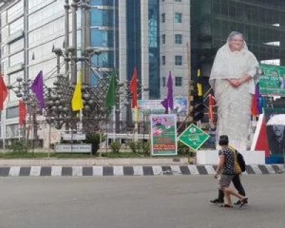The capital city was adorned with flags, banners, and posters of the 20th National Council. Photo: Yasin Kabir Joy/Dhaka Tribune 