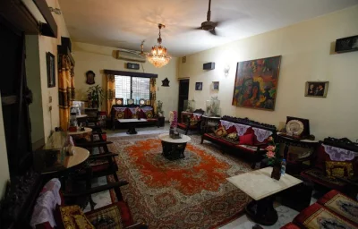 The deserted living room of Suranjits Zigatola home 